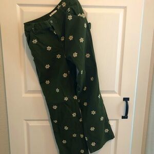 Pacsun size 28 dark green with white flowers